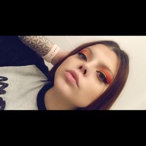 Meet your Posher, Raylynn